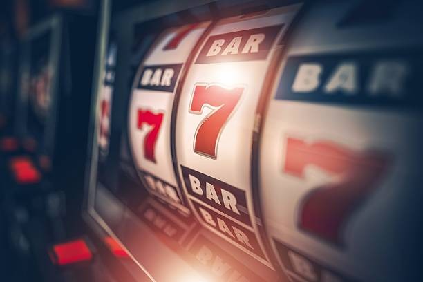 Lightning Dice live-dealer studio interface on nama toto platform